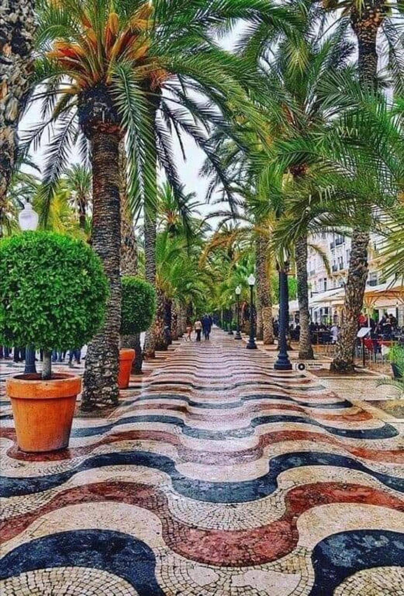 -Saint Thomas- Alicante Old Town Luaran gambar